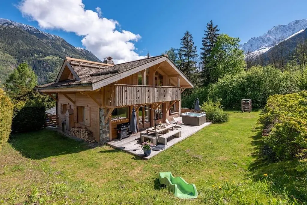Chalet Les Granges - 4 Bedrooms With Jacuzzi And Bbq - By Cozee Rentals 莱苏什